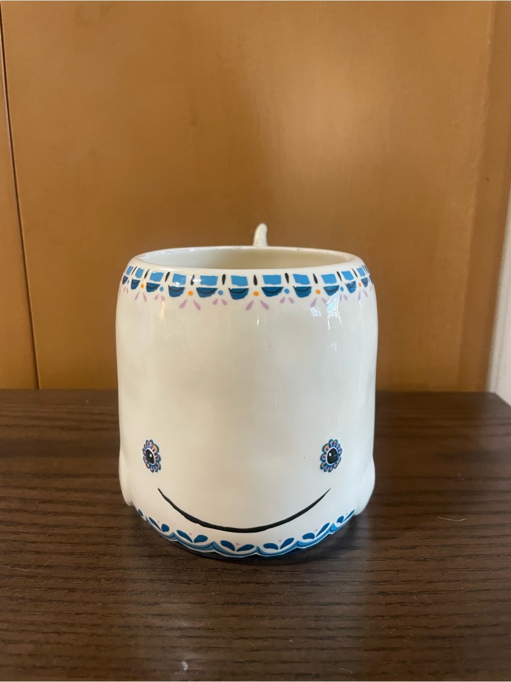 NATURAL LIFE White Ceramic Smiley Mug with Blue Accents